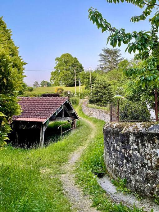 Les Maisons D'Aure Putanges Exterior photo